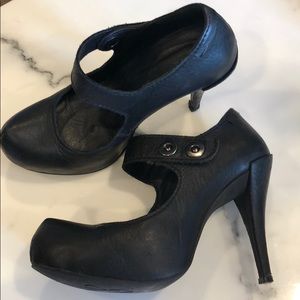 Pedro Garcia Mary Jane pumps